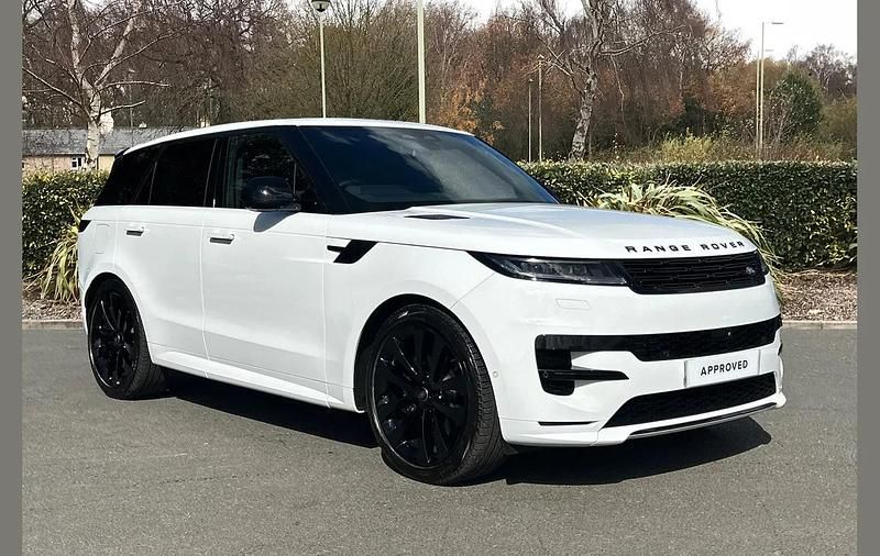 White Used 2024 Land Rover Range Rover SE Dynamic SUV | £71,500 - Image 1/4