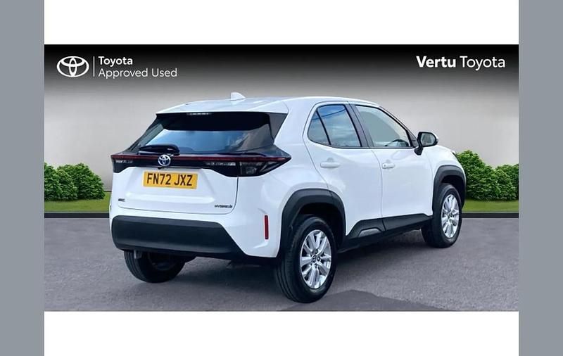Used Toyota Yaris Cross 113 HP (83 kW) 2022 White SUV