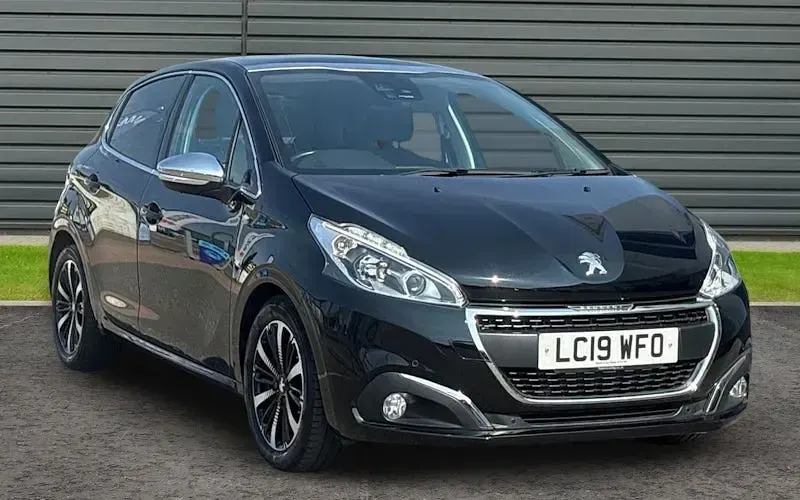 Used Peugeot 208 S 82 HP (60 kW) 2019 Hatchback