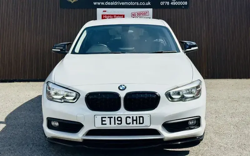 Używany BMW 118 136 KM (100 kW) 2019 Biały Hatchback