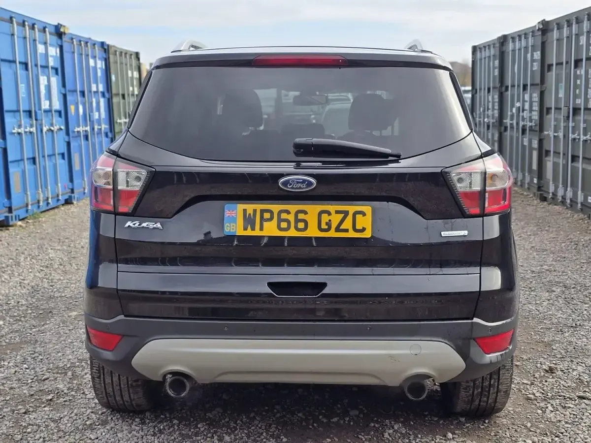 Used Ford Kuga Titanium 182 HP (133 kW) 2016 Black SUV