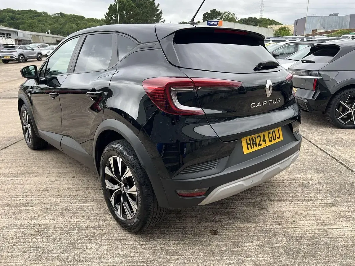 Used Renault Captur Evolution 89 HP (65 kW) 2024 Black SUV