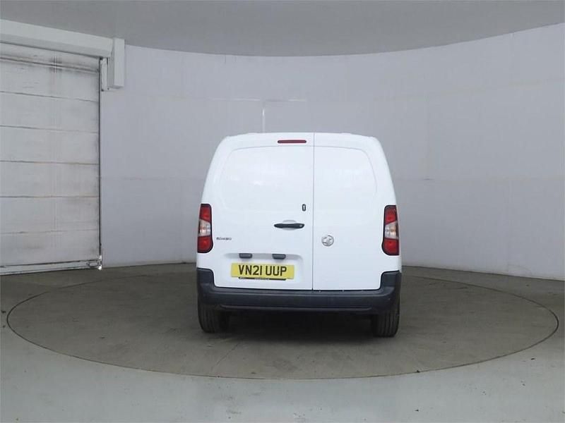 Used Vauxhall Combo Edition 75 HP (55 kW) 2021 White Van