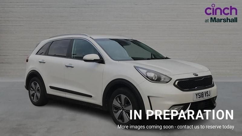White Used 2018 Kia Niro SUV | £12,134 (Fair price) - Image 1/4
