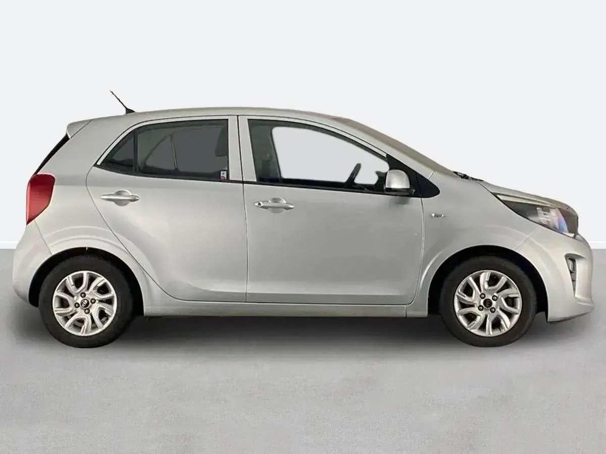 Used Kia Picanto 66 HP (48 kW) 2017 Silver Hatchback