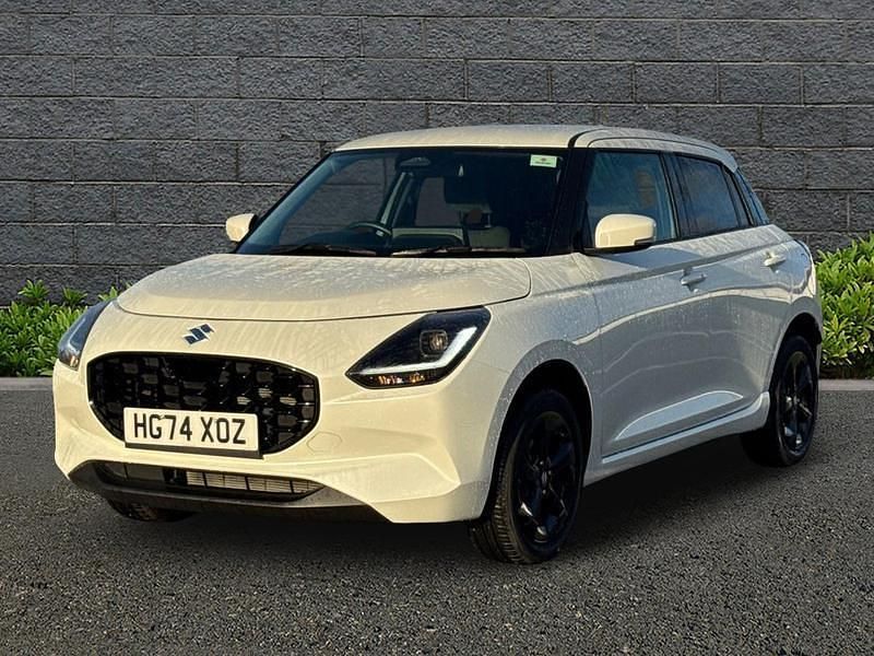 Used Suzuki Swift 82 HP (60 kW) 2025 White Hatchback