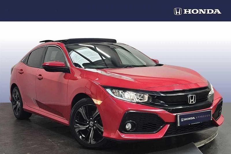 Begagnad Honda Civic EX 129 HK (94 kW) 2018 Röd Halvkombi