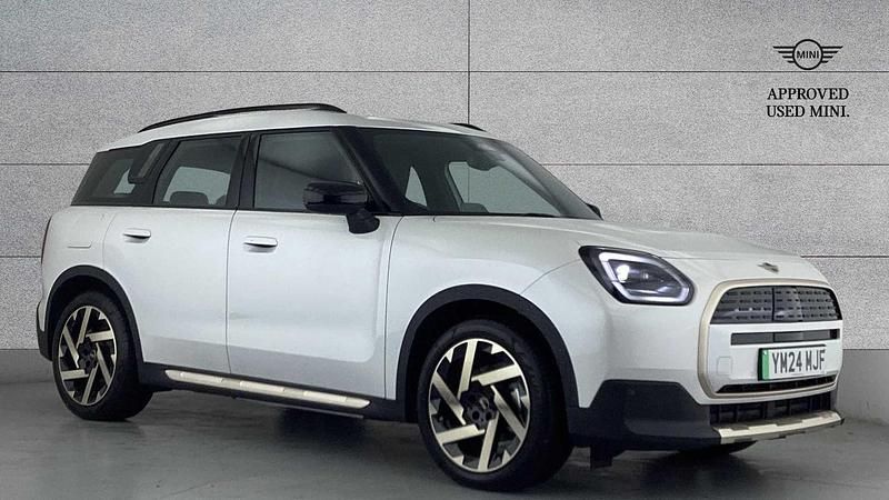 White Used 2024 Mini Countryman SUV | £33,597 (Fair price) - Image 1/4