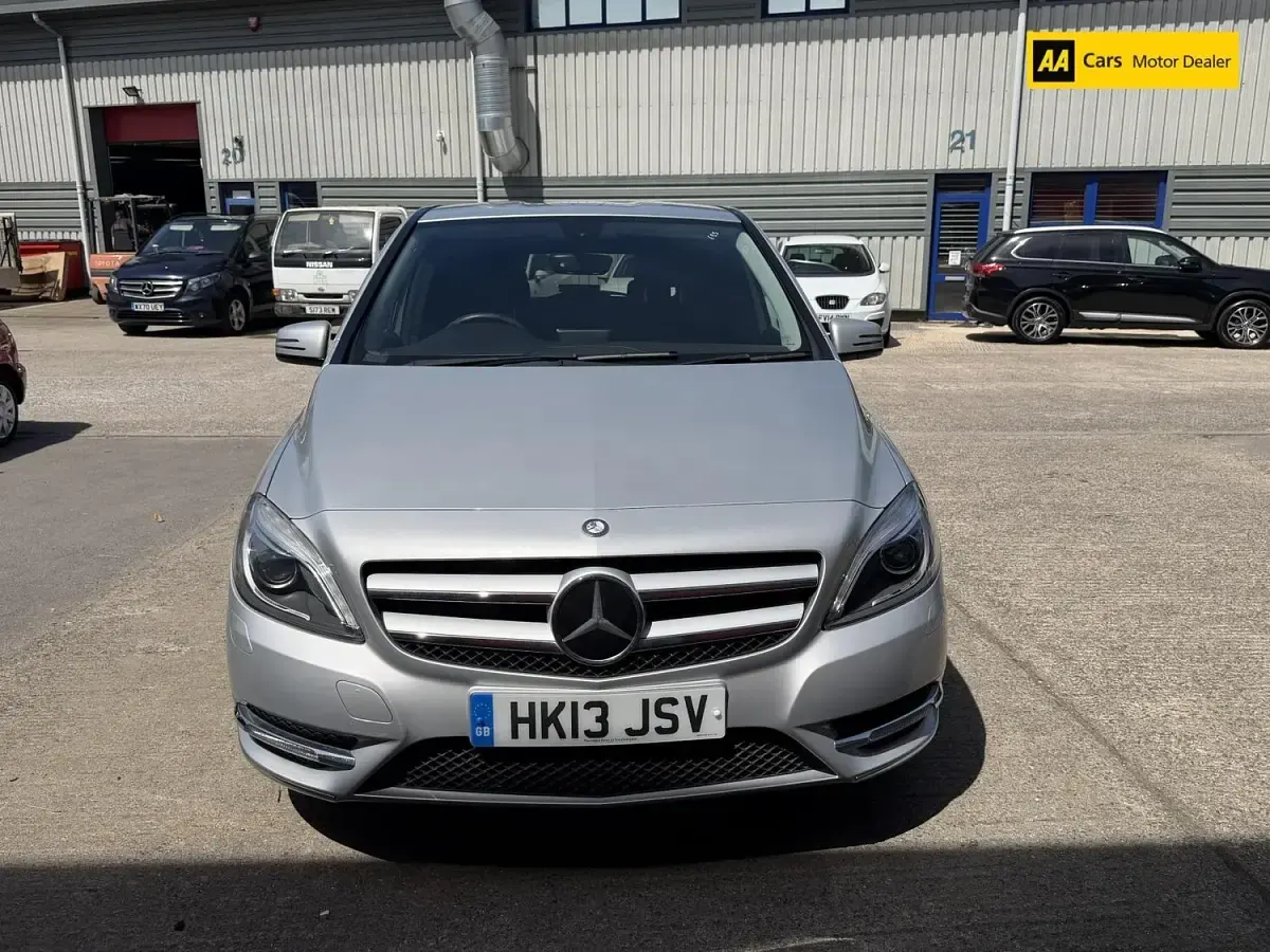 Used Mercedes B200 136 HP (100 kW) 2013 Silver MPV