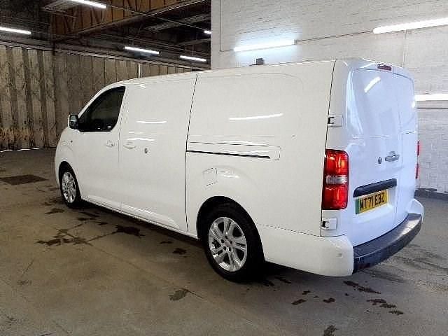 Used Vauxhall Vivaro Elite 100 kW (136 HP) 2021 Silver MPV