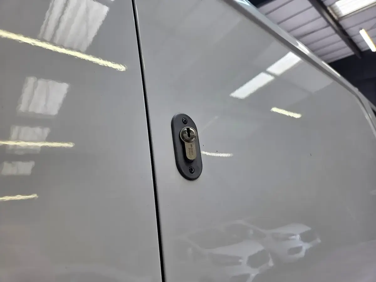 Used Vauxhall Vivaro Sportive 100 HP (73 kW) 2020 White MPV