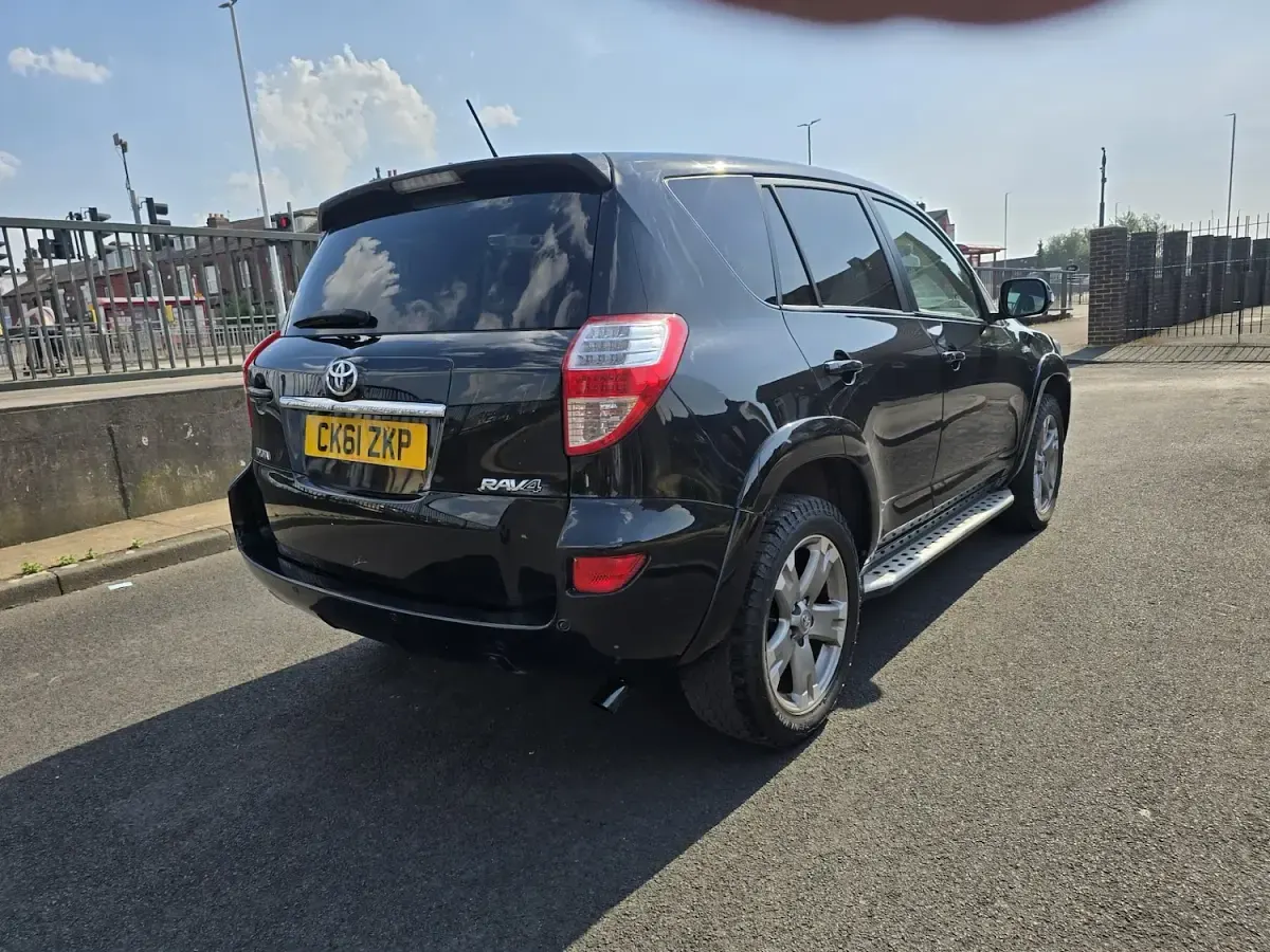 Used Toyota RAV4 SR 150 HP (110 kW) 2012 Black SUV