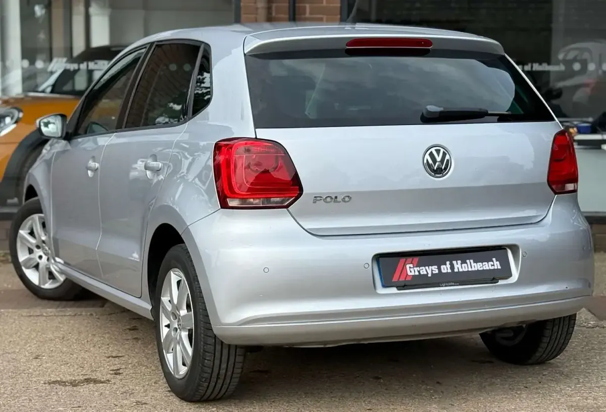 Używany VW Polo Edition 60 KM (44 kW) 2014 Srebrny Hatchback