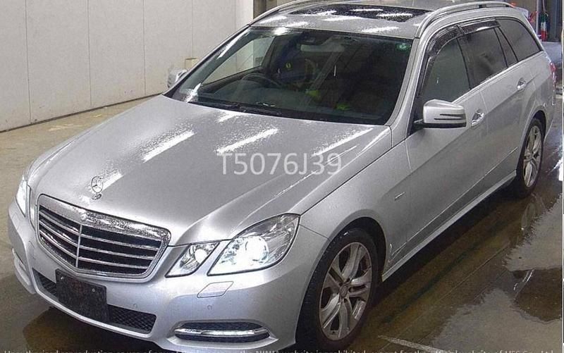Usado Mercedes E350 Avantgarde 2010 Prateado Carrinha
