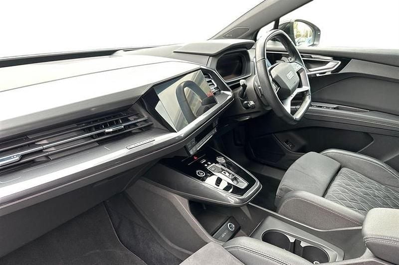 Used Audi Q4 e-tron Comfort 219 kW (299 HP) 2022 Grey SUV