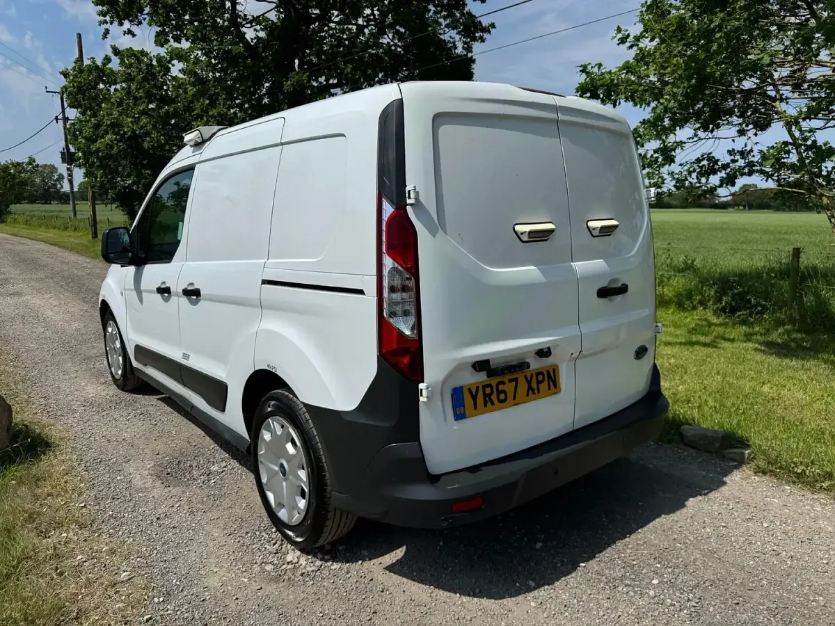 Used Ford Transit 100 HP (73 kW) 2017 White Van