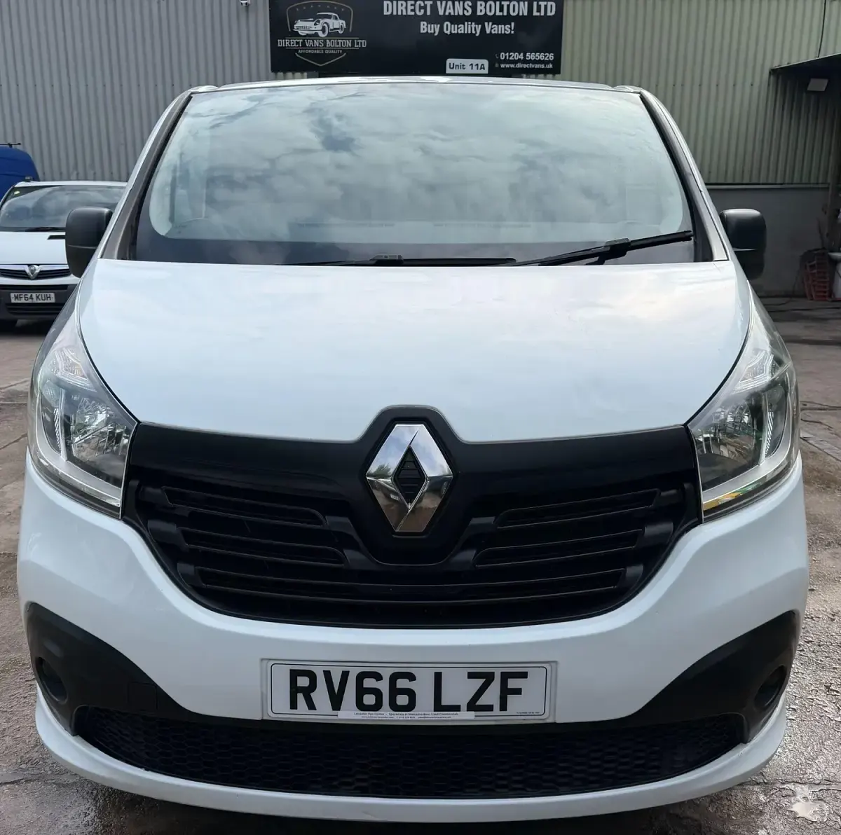 Used Renault Trafic Business 2016 White MPV