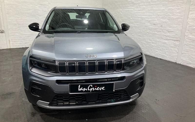 Used Jeep Avenger Altitude 101 HP (74 kW) 2025 Grey SUV