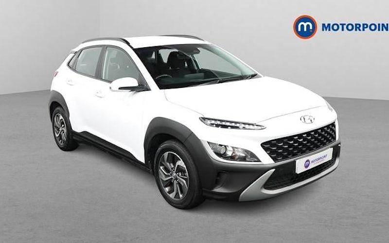 White Used 2022 Hyundai Kona SE SUV | £14,499 (Fair price) - Image 1/4