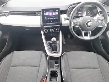 Used Renault Clio V Techno 90 HP (66 kW) 2022 Grey Hatchback