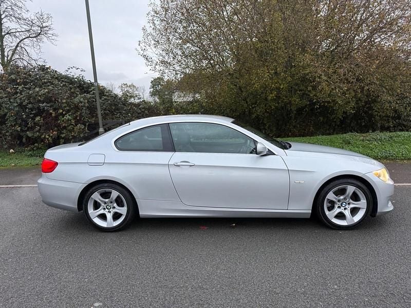 Used BMW 325 2010 Silver Coupe
