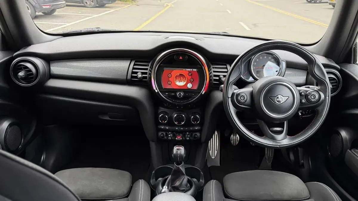 Used Mini Cooper Sport 136 HP (100 kW) 2020 White Hatchback