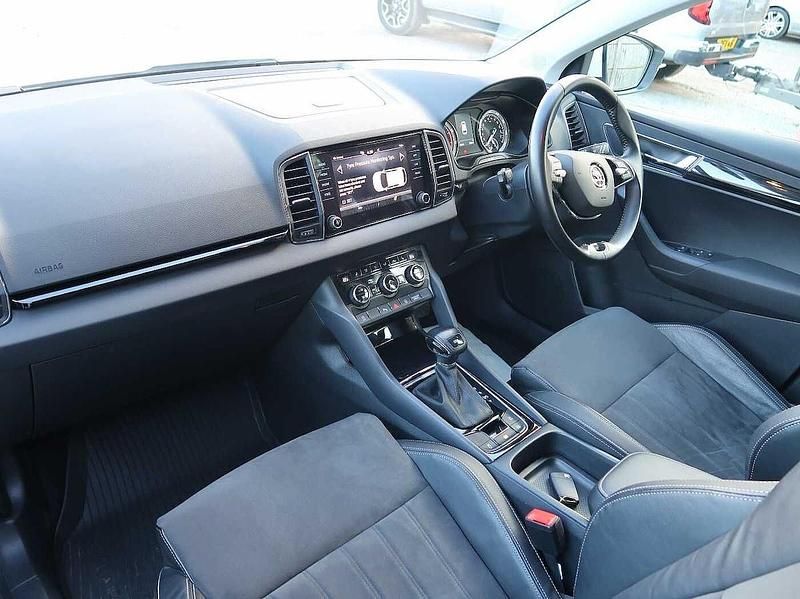 Used Skoda Karoq SE L 110 HP (80 kW) 2021 Candy white SUV