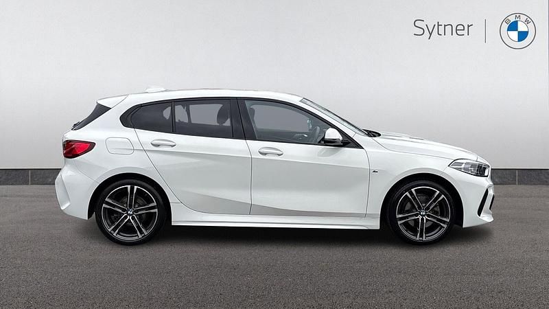 Used BMW 118 M Sport 138 HP (101 kW) 2020 White Hatchback