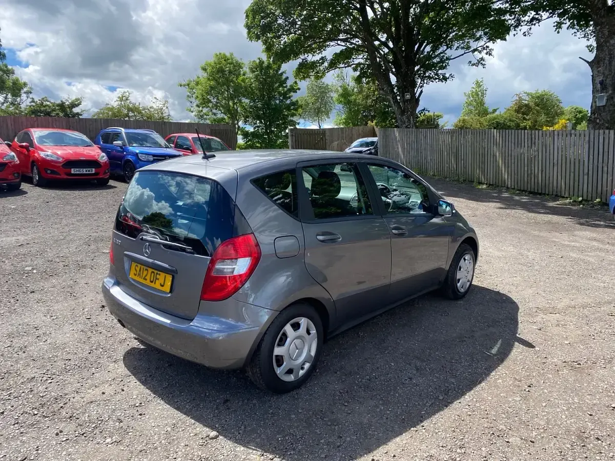 Used Mercedes A160 Classic 95 HP (69 kW) 2012 Grey Hatchback