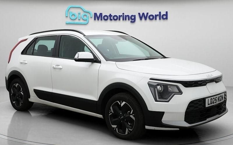 Used 2024 Kia e-Niro SUV | £22,600 (Super price) - Image 1/4