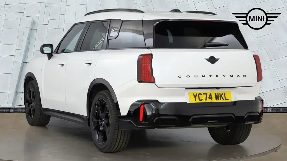 Used Mini Countryman 168 HP (123 kW) 2024 White SUV