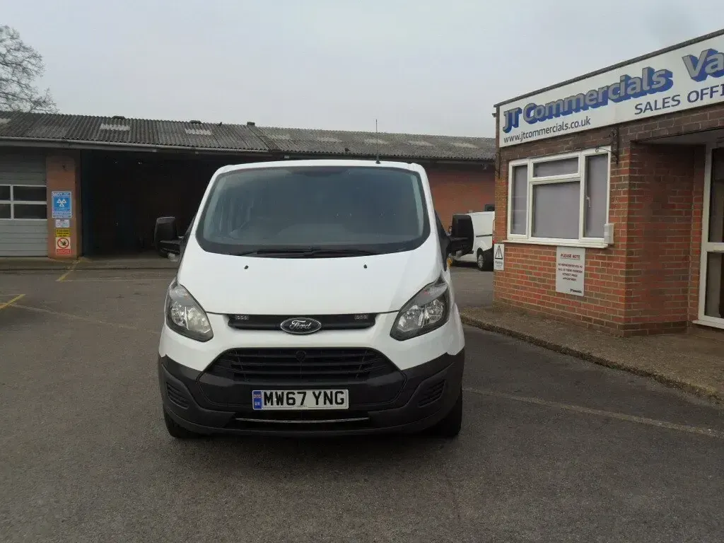Used Ford Transit Custom Trend 130 HP (95 kW) 2017 White Van