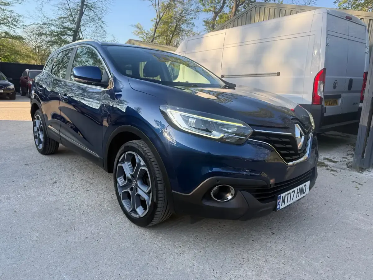 Usado Renault Kadjar Dynamique 130 HP (95 kW) 2017 Azul SUV