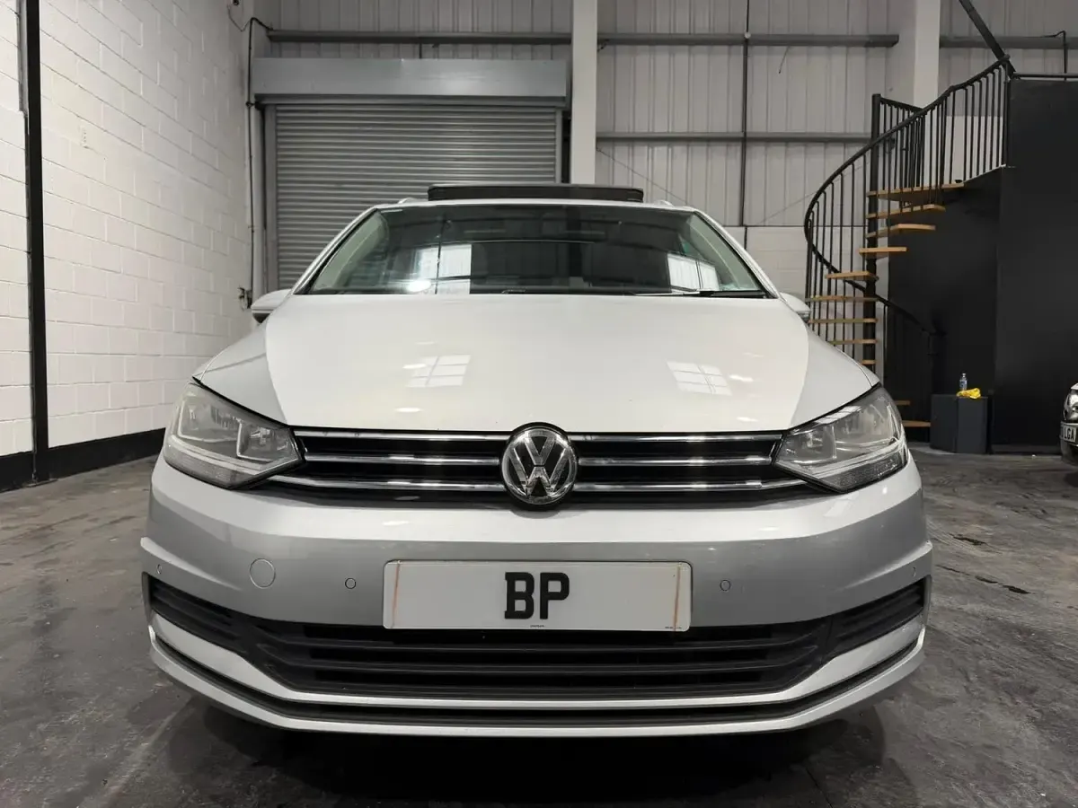 Used VW Touran Family 150 HP (110 kW) 2020 Silver MPV