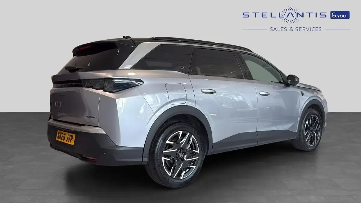 Used Peugeot 5008 GT 143 HP (105 kW) 2025 Grey SUV