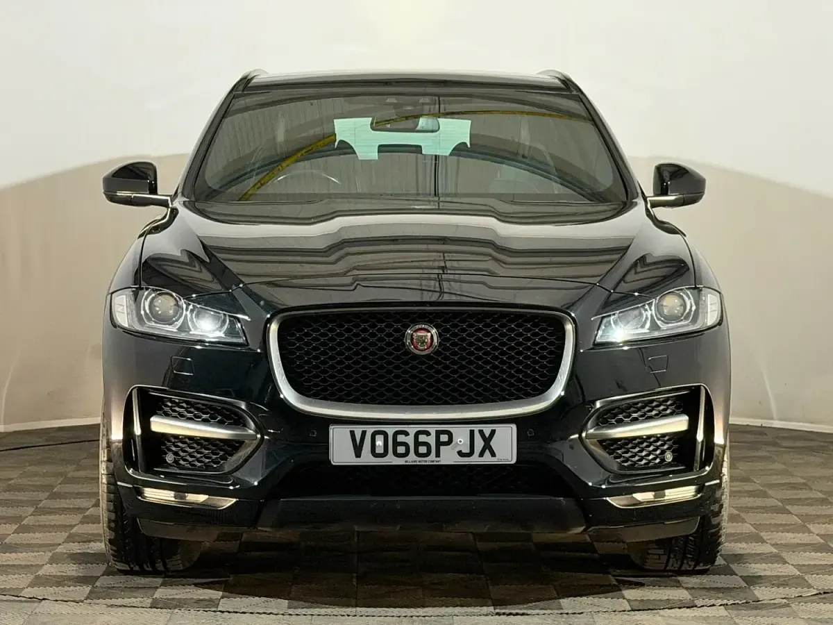 Used Jaguar F-Pace R-Sport 180 HP (132 kW) 2016 Black SUV