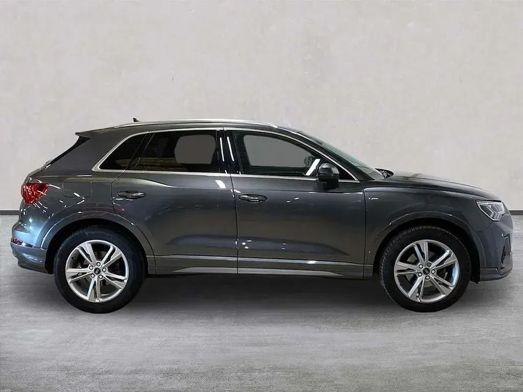 Used Audi Q3 S-Line 150 HP (110 kW) 2023 Grey SUV