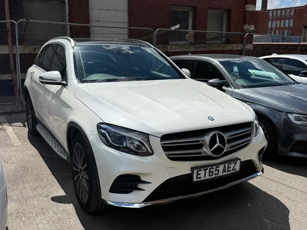 Used Mercedes GLC250 AMG Line Premium 201 HP (147 kW) 2016 White SUV