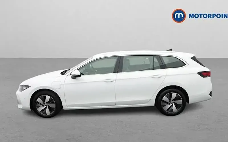 Used VW Passat Life 204 HP (150 kW) 2025 Estate