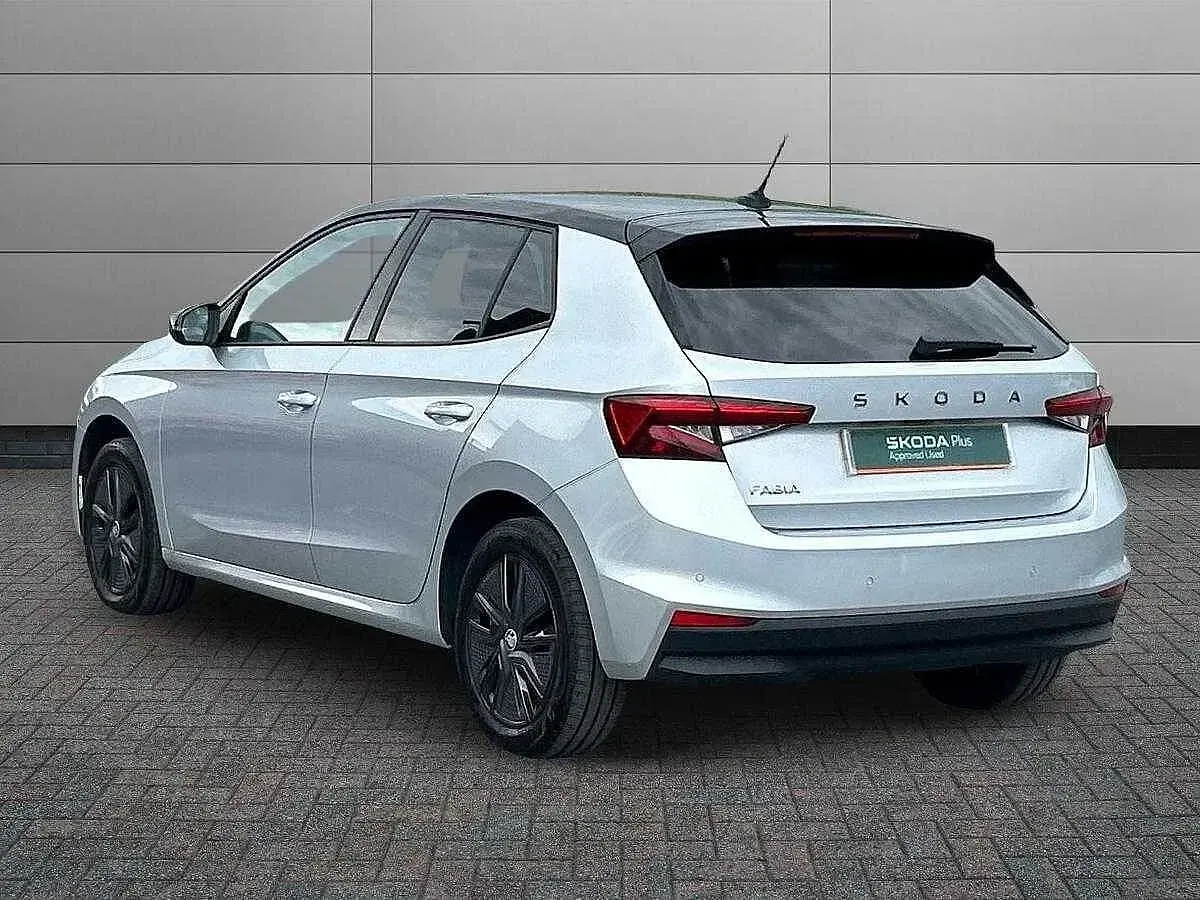 Used Skoda Fabia Colour Edition 113 HP (83 kW) 2024 Brilliant silver metallic black magic pearl effect Hatchback