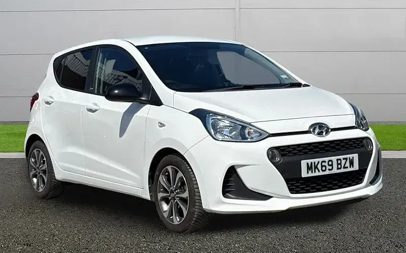 Used Hyundai i10 67 HP (49 kW) 2019 Hatchback