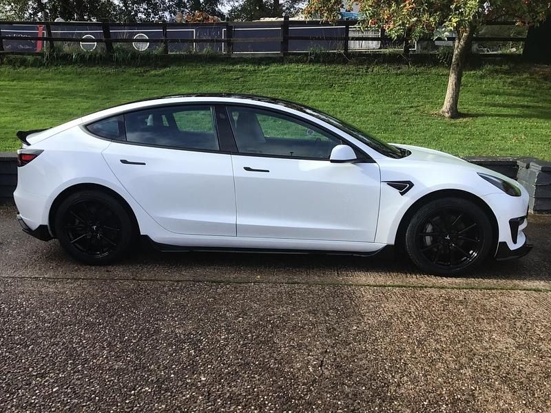 Used Tesla Model 3 Long Range AWD 366 kW (498 HP) 2020 White Sedan