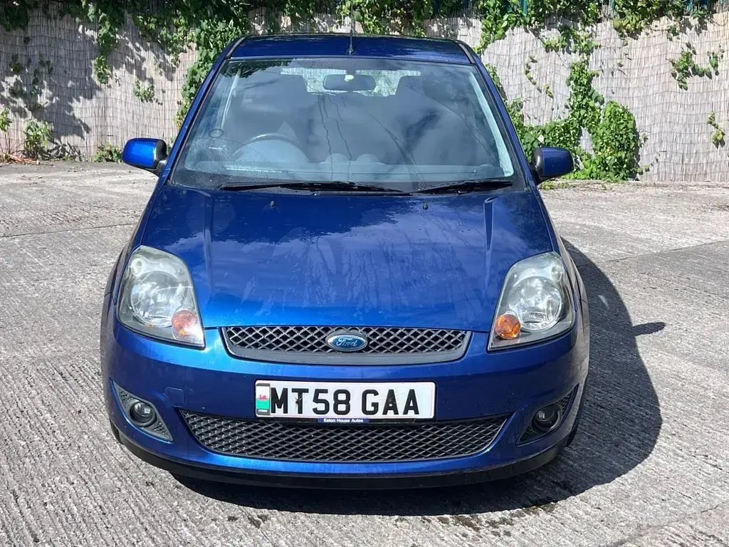 Used Ford Fiesta Zetec 79 HP (58 kW) 2008 Blue Hatchback