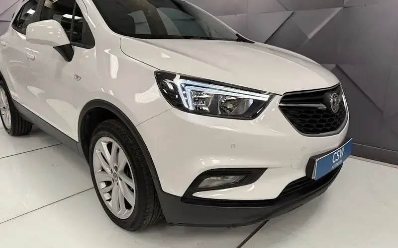 Used Vauxhall Mokka Design Edition 140 HP (102 kW) 2017 White SUV
