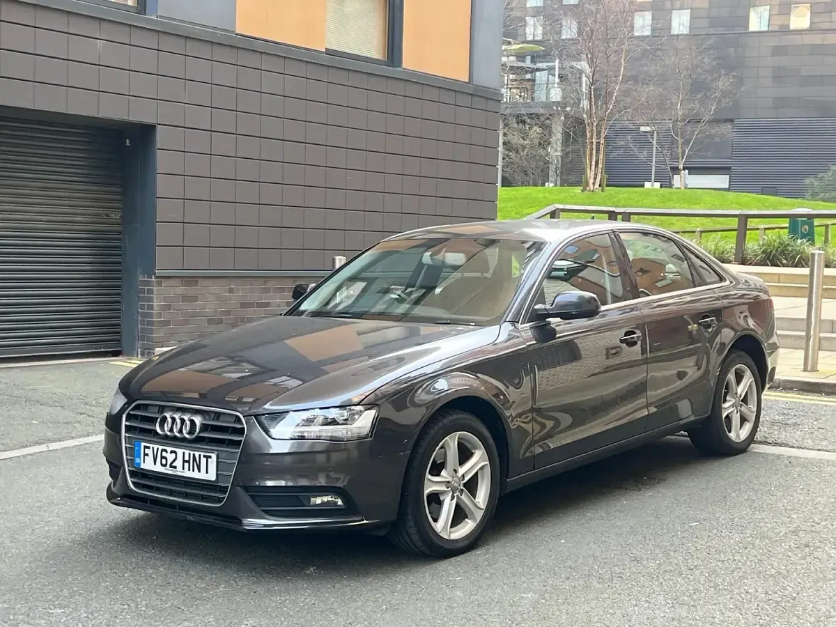 Used Audi A4 Comfort 143 HP (105 kW) 2012 Grey Sedan