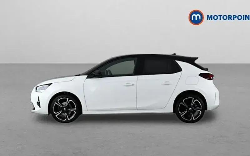 Used Vauxhall Corsa SRi 131 HP (96 kW) 2021 White Hatchback