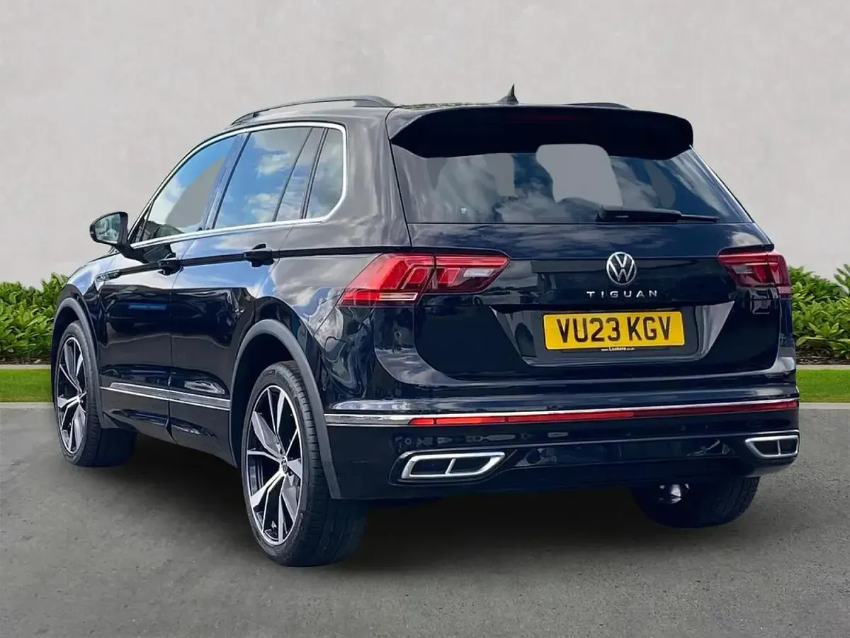 Used VW Tiguan R-line 150 HP (110 kW) 2023 Black SUV