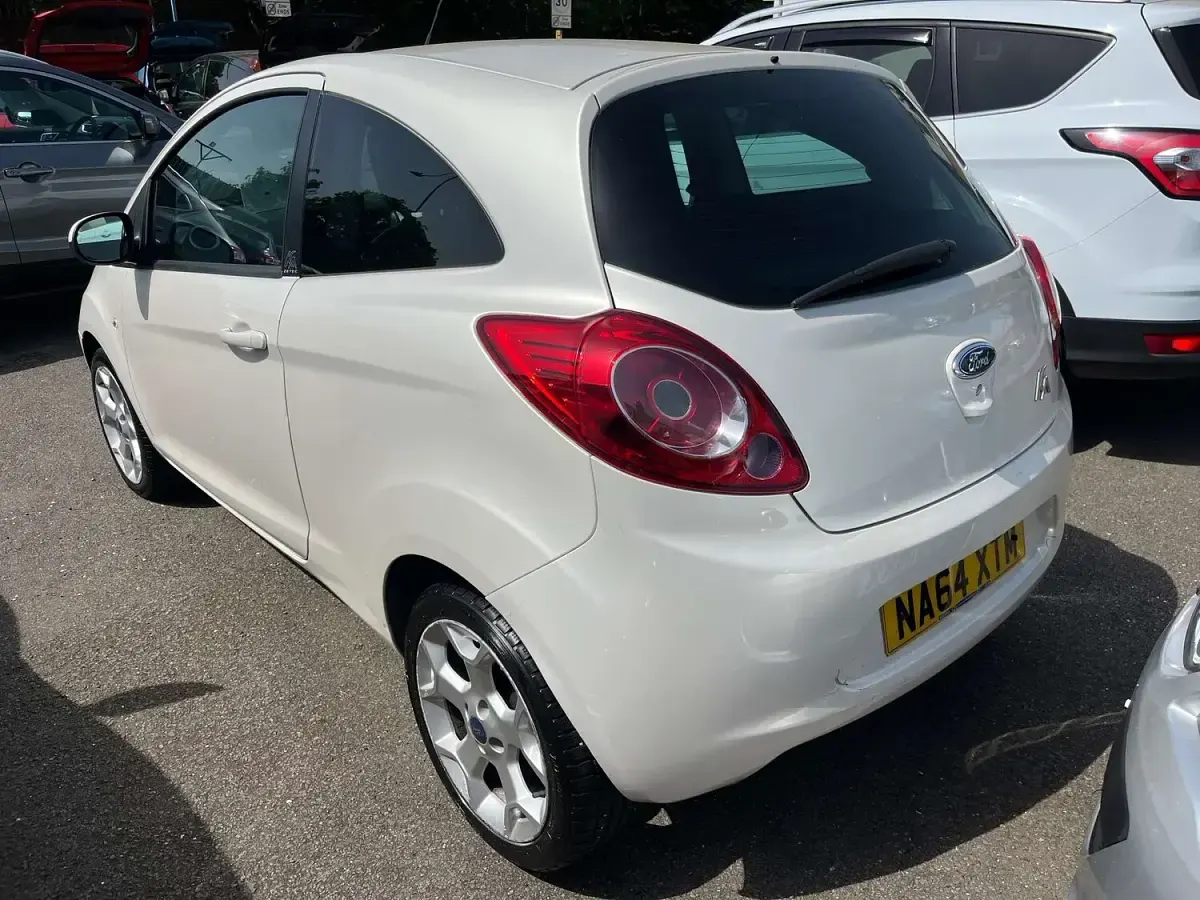 Used Ford Ka Zetec 2014 White Hatchback
