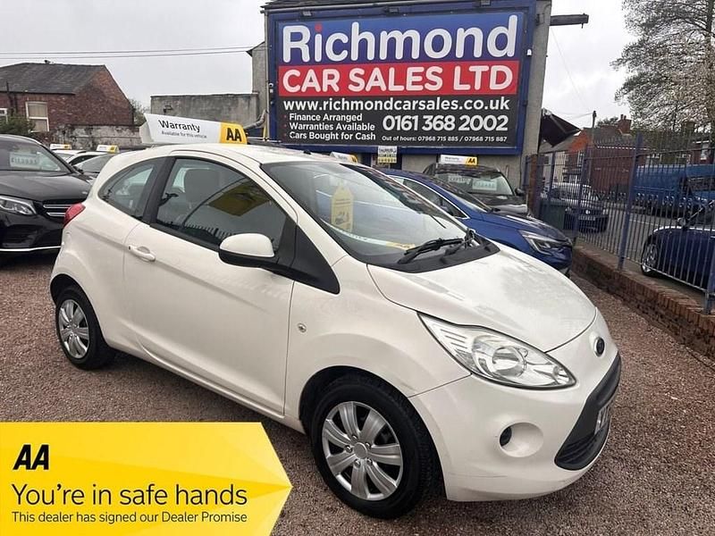 Used Ford Ka 69 HP (50 kW) 2010 White Hatchback