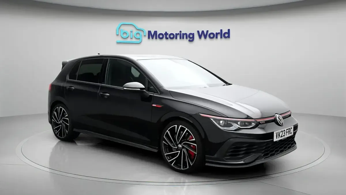 Usado VW Golf VIII GTI Clubsport 300 HP (220 kW) 2023 Citadino